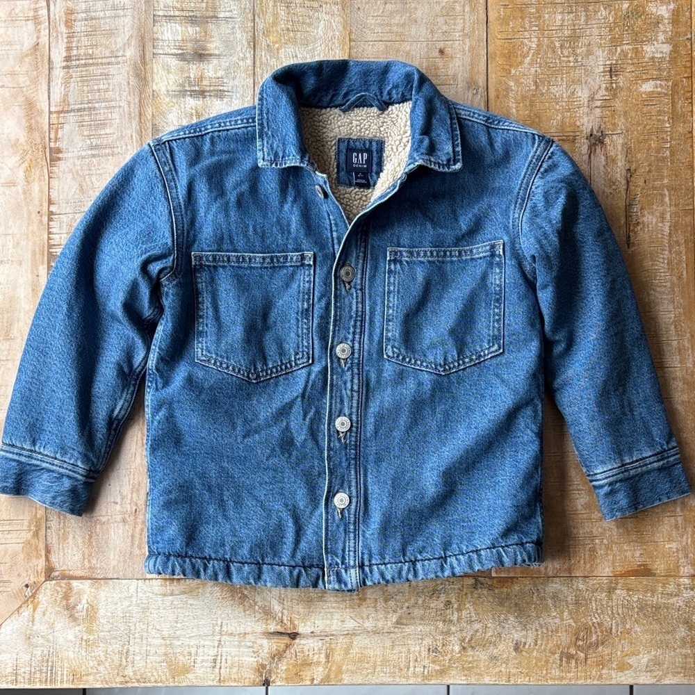 NWOT GAP Sherpa Lined Jean Jacket S(6/7)